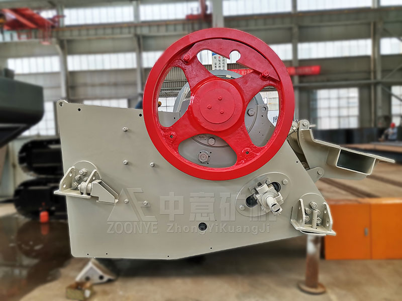 颚式破碎机车间实拍