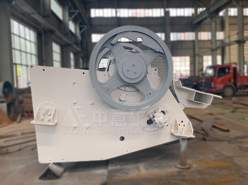 鄂式粉碎机