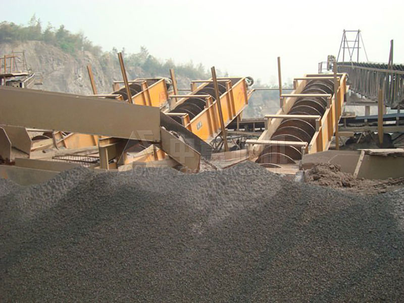 螺旋洗砂机现场1