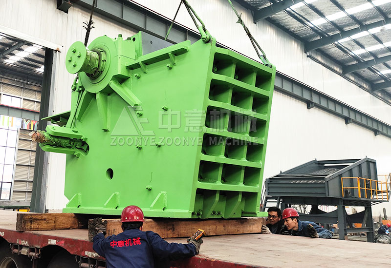 颚式破碎机.jpg 颚式破碎机