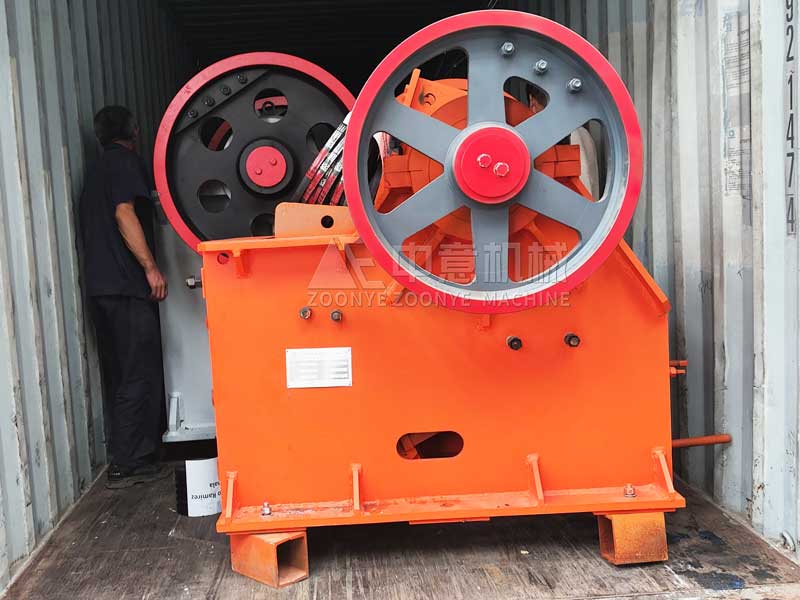 PE颚式破碎机300×500.jpg PE颚式破碎机300×500